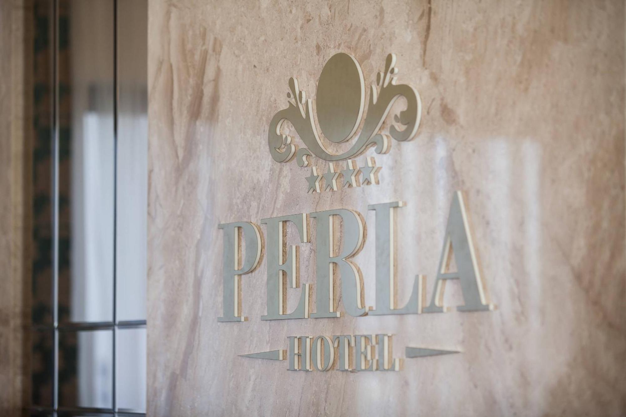 Hotel Perla 罗戈兹尼察 外观 照片