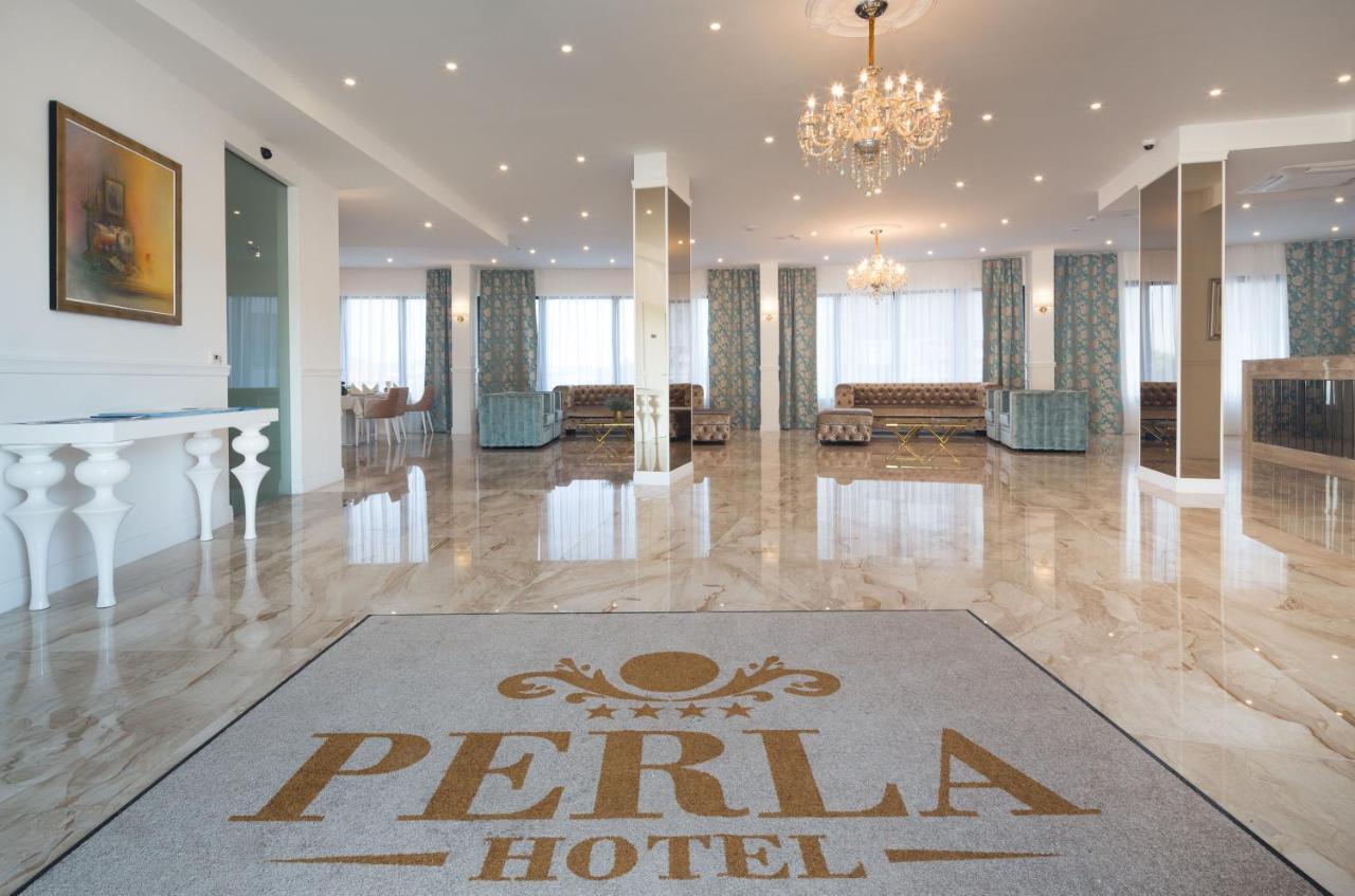 Hotel Perla 罗戈兹尼察 外观 照片