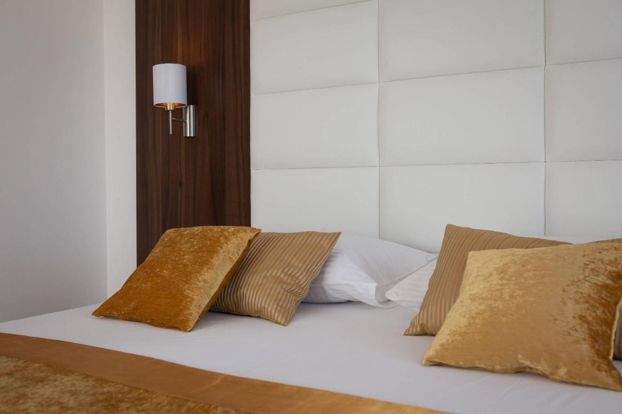 Hotel Perla 罗戈兹尼察 外观 照片